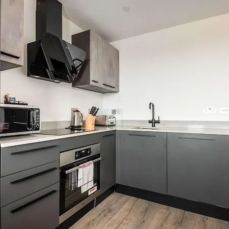 Stayzeni, Ouse Court Spacious 2 Bed Flat