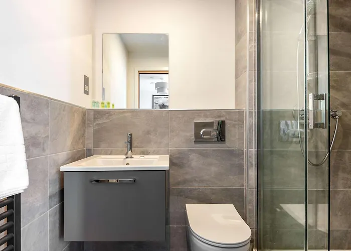 Stayzeni, Ouse Court Spacious 2 Bed Flat 公寓