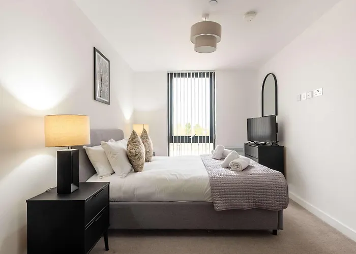 Stayzeni, Ouse Court Spacious 2 Bed Flat *