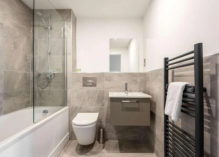 Stayzeni, Ouse Court Spacious 2 Bed Flat 公寓